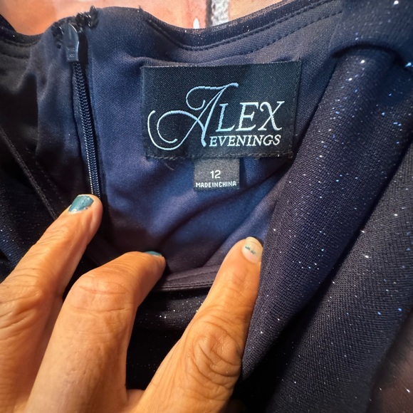 Alex evenings Modern Sheath Off-the-shoulder Sequins Sleeveless Bridesmaid prom - Picture 5 of 7